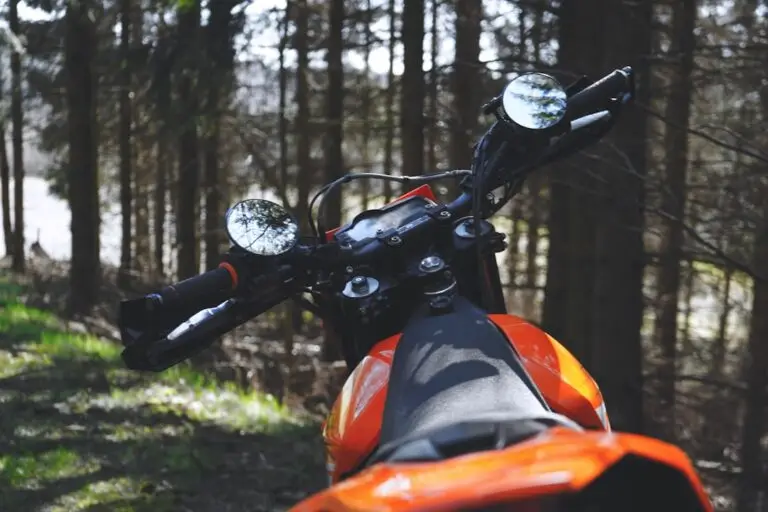 KTM 250 Adventure Teknik Özellikleri, Yakıt Tüketimi ve İncelemesi (2026) 12 Motosiklet — temsili görsel