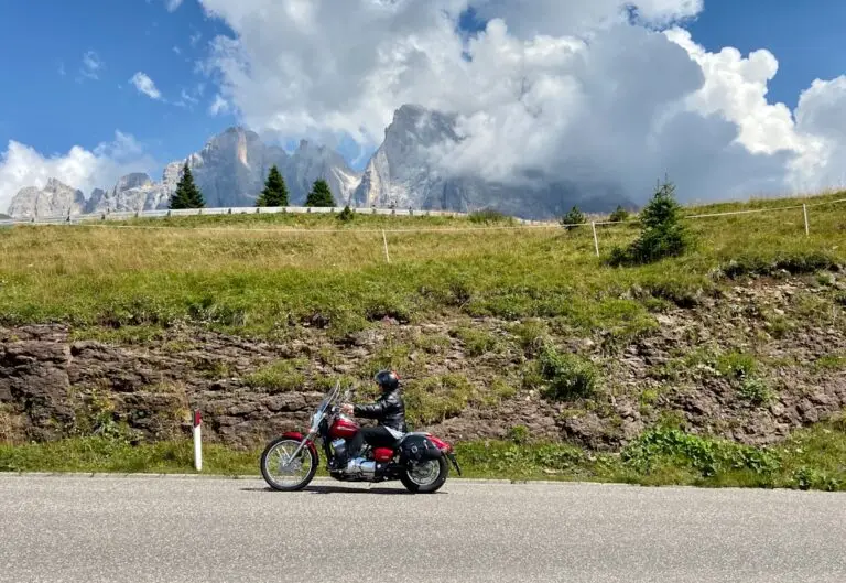 Benelli TRK 502 Teknik Özellikleri, Yakıt Tüketimi ve İncelemesi (2026) 5 Adventure motosiklet — temsili görsel