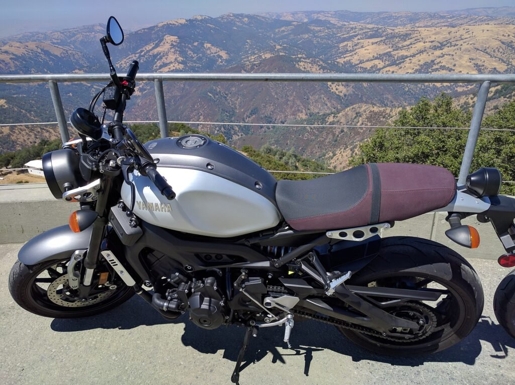 Yamaha XSR900 motosiklet fotoğrafı