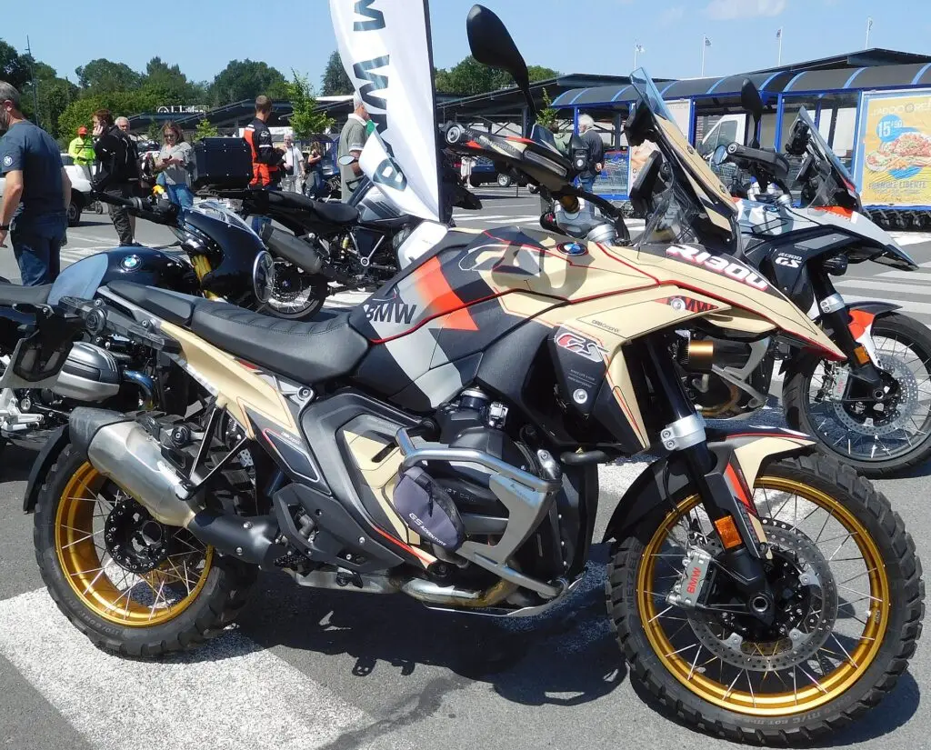 BMW R 1300 GS motosiklet fotoğrafı