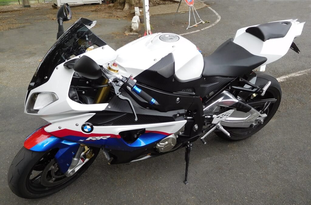 BMW S 1000 RR motosiklet fotoğrafı