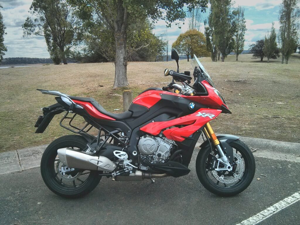 BMW S 1000 XR motosiklet fotoğrafı