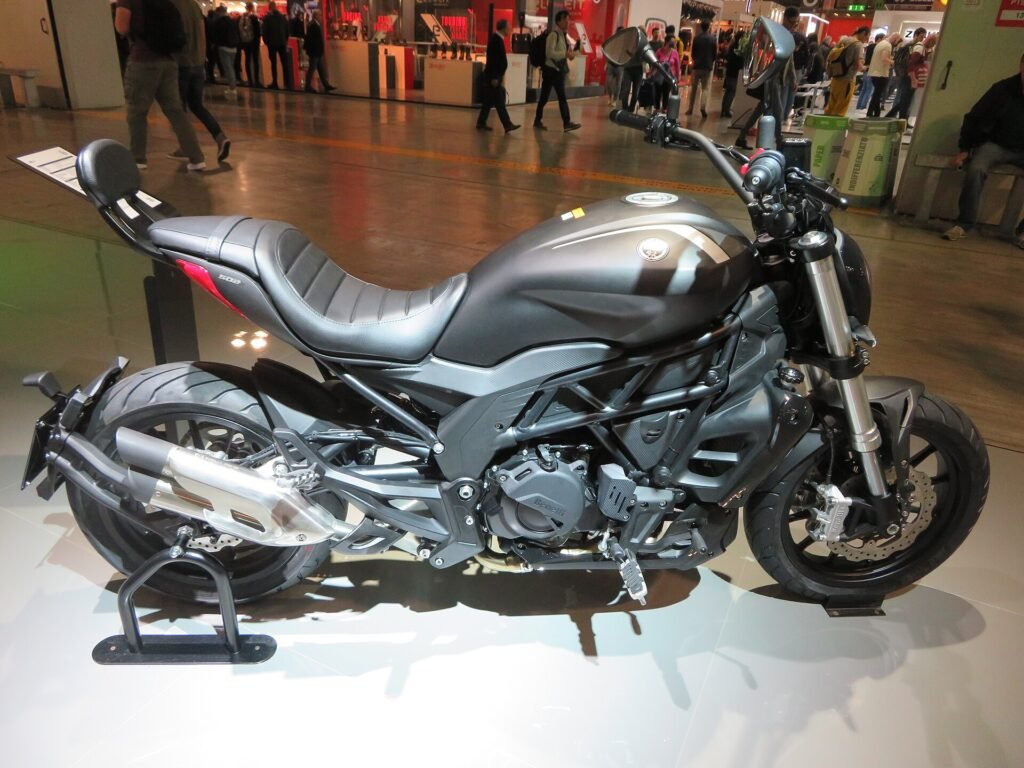 Benelli 502C motosiklet fotoğrafı