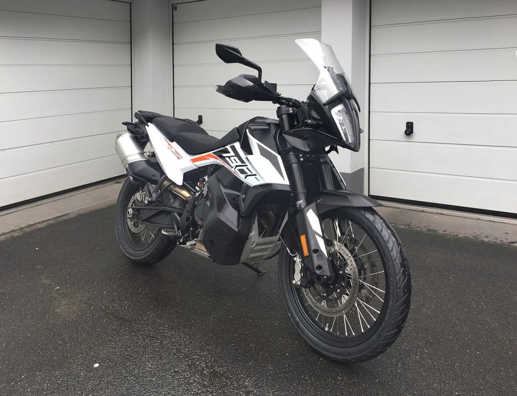 KTM 790 Adventure motosiklet fotoğrafı
