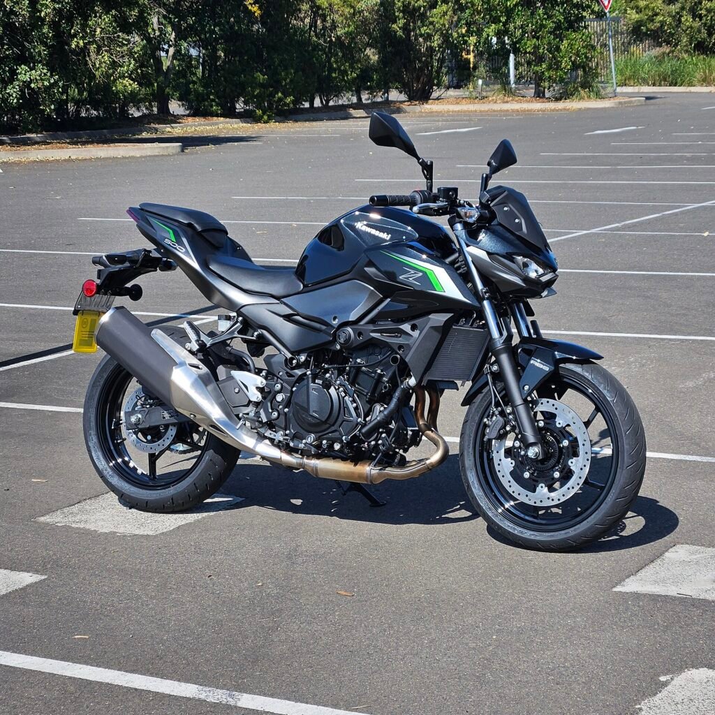 Kawasaki Z500 motosiklet fotoğrafı