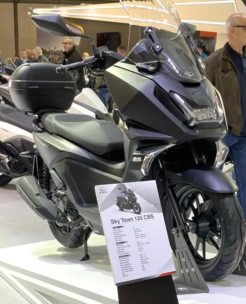 Kymco Sky Town 125 motosiklet fotoğrafı