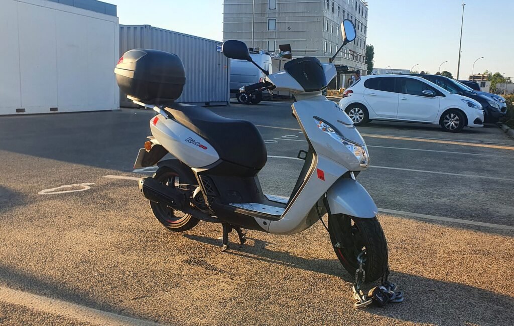Peugeot Kisbee 50 motosiklet fotoğrafı