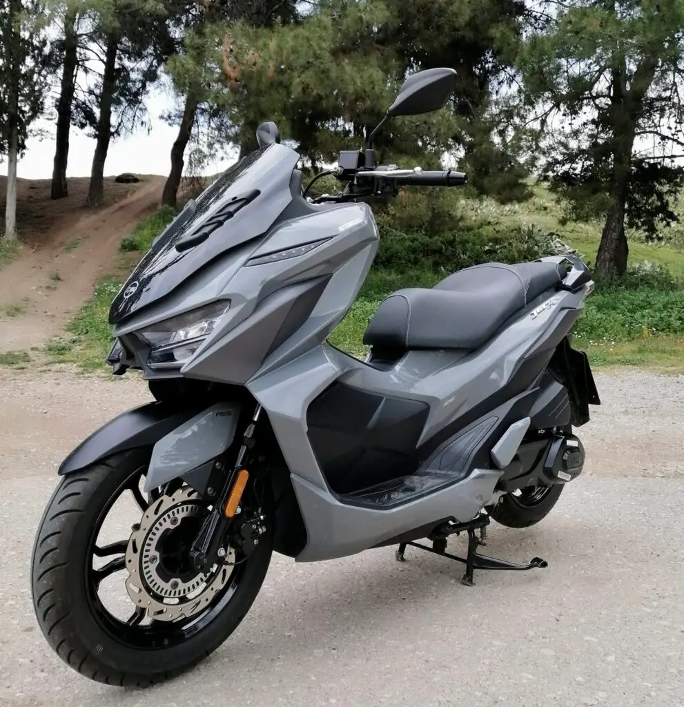 SYM Jet X 125 motosiklet fotoğrafı