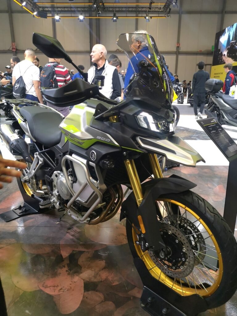 Voge DS900X motosiklet fotoğrafı