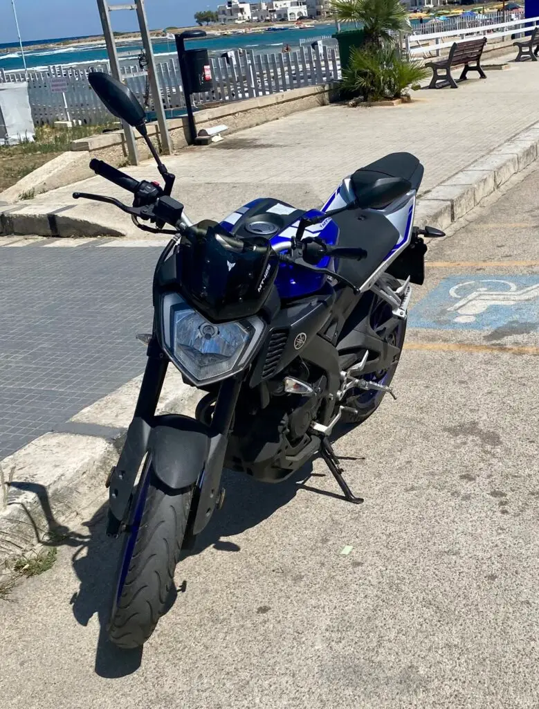 Yamaha MT-125 motosiklet fotoğrafı